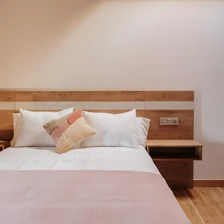 Tres Portas Hotel Licin